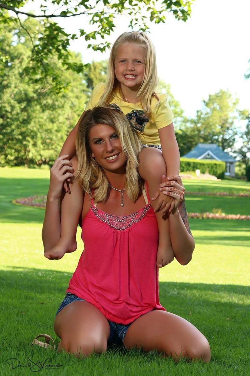 Omp Model Portfolio Of Amanda Tate 1087864 United States